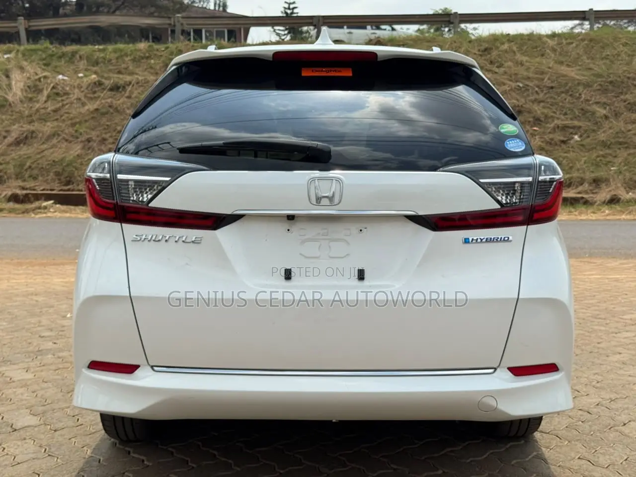 Honda Shuttle 2019 White