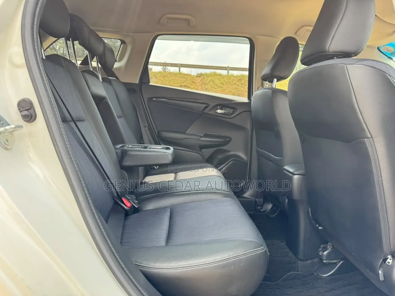 Honda Shuttle 2019 White