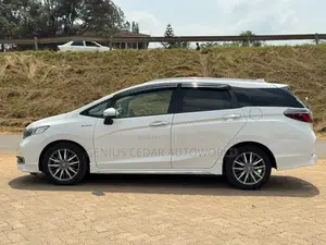 Honda Shuttle 2019 White