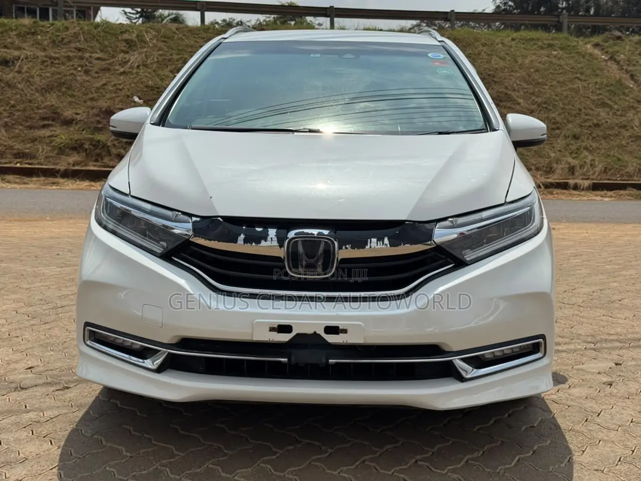 Honda Shuttle 2019 White