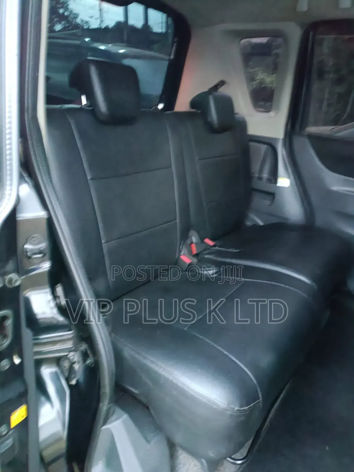Mitsubishi Delica 2014 Black