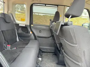 Daihatsu Tanto 2019