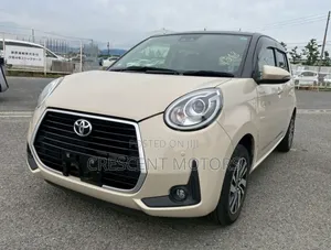 Toyota Passo 2021 Beige