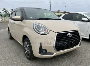 Toyota Passo 2021 Beige