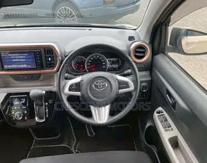 Toyota Passo 2021 Beige