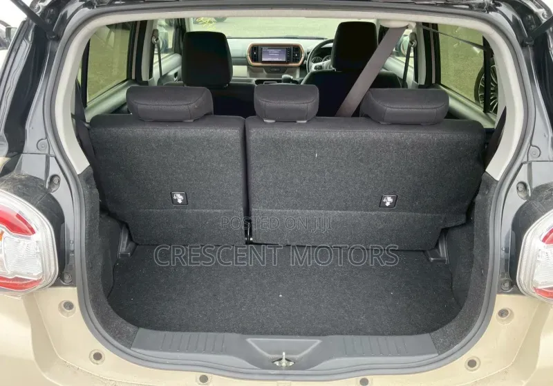 Toyota Passo 2021 Beige