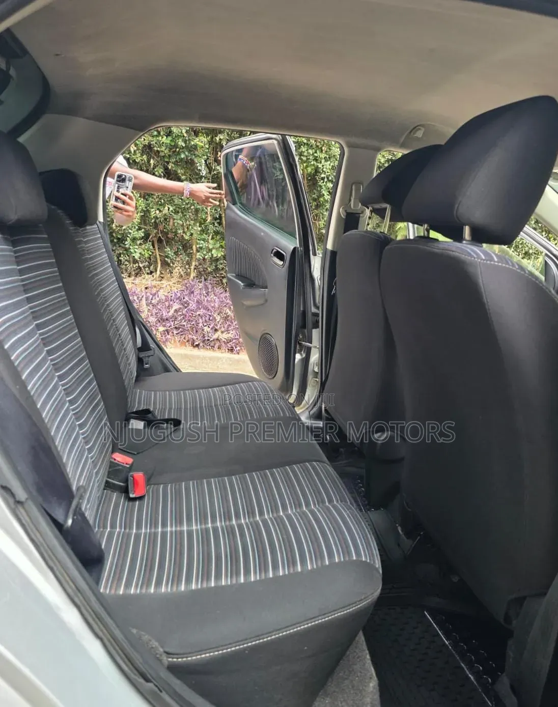 Mazda Demio 2012 Silver