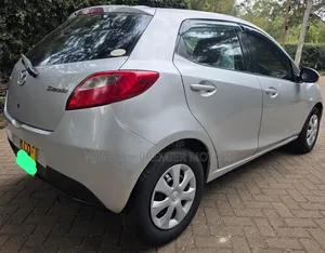Mazda Demio 2012 Silver