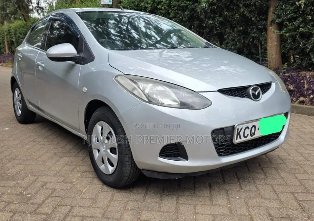 Mazda Demio 2012 Silver