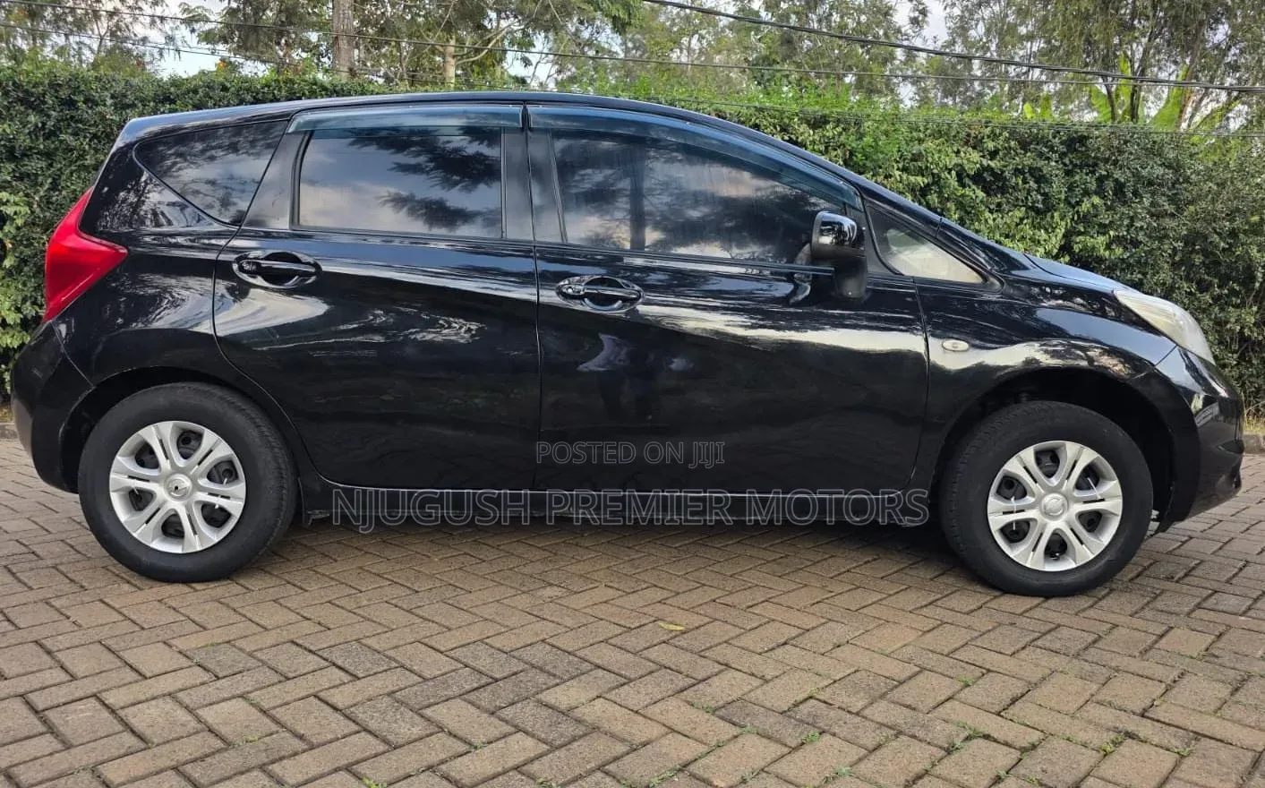 Nissan Note 2012 Brown