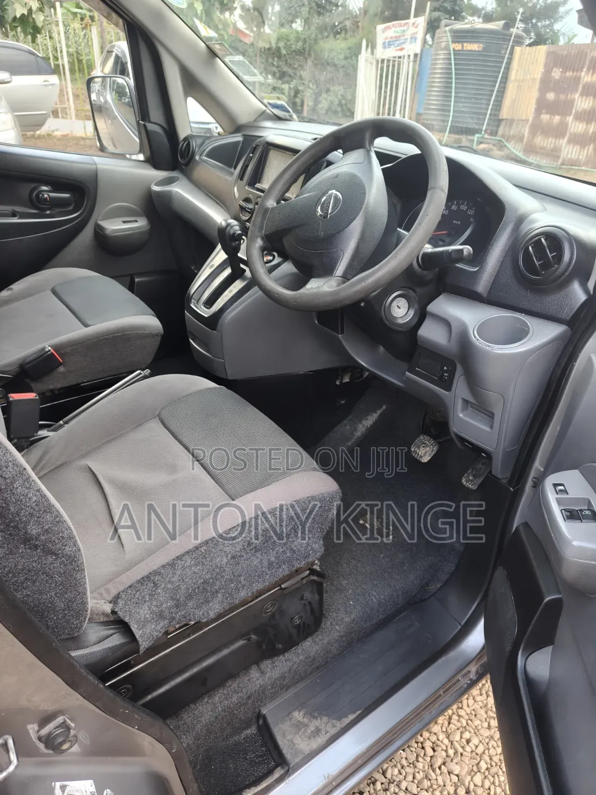 Nissan NP200 2011 Gray