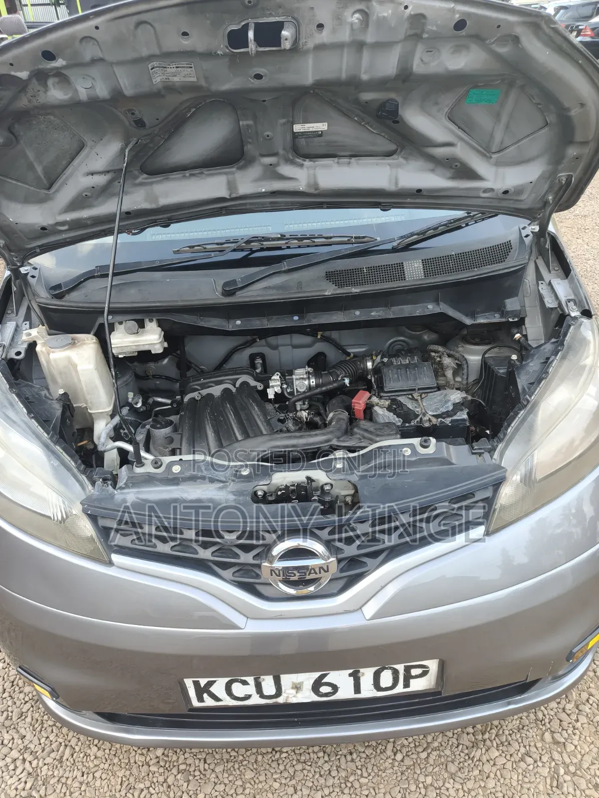 Nissan NP200 2011 Gray