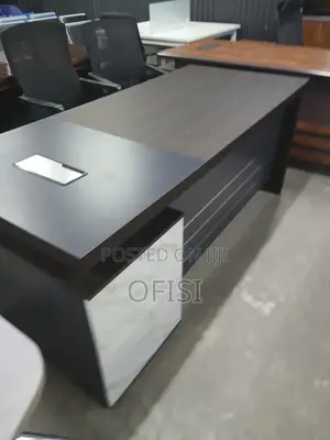 Office Desk; 1.8m High-End Workspace Table