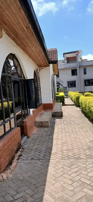 Commercial Standalone for Let in Lavington