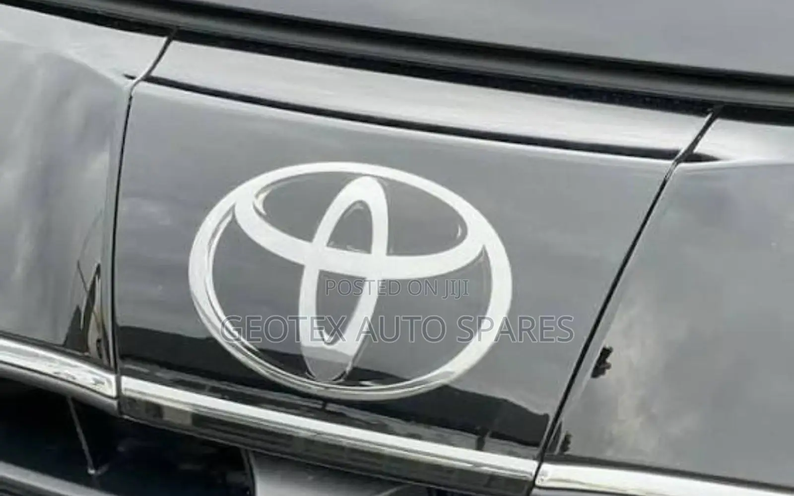 Harrier 2022 Grill Logo