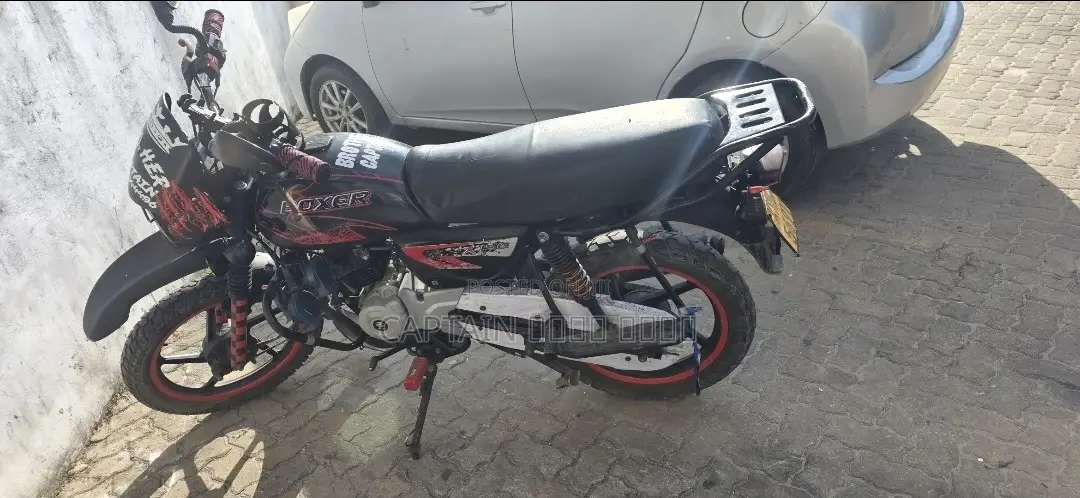 Bajaj Boxer 2024 Red