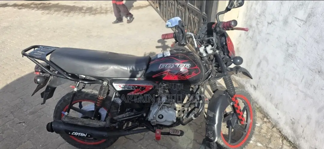 Bajaj Boxer 2024 Red