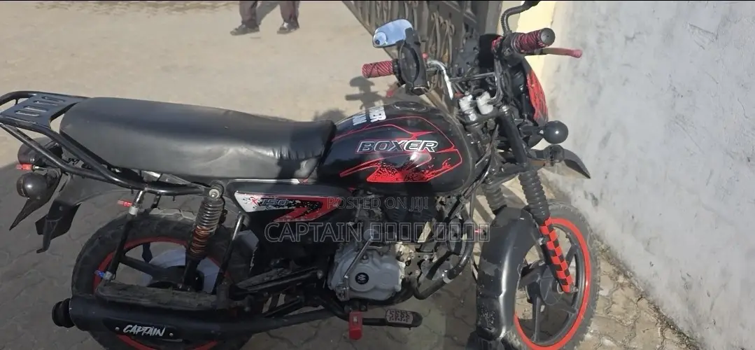 Bajaj Boxer 2024 Red