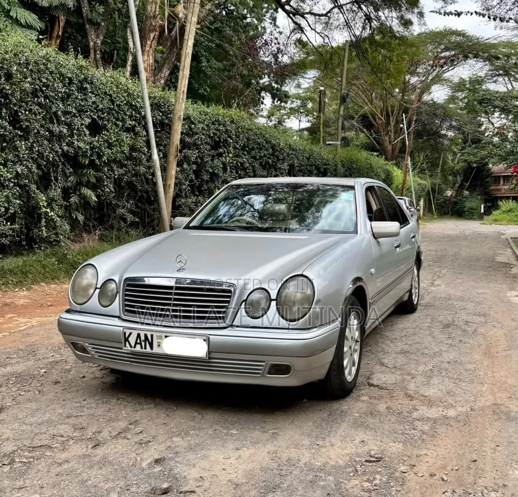 Mercedes-Benz E230 1999 Silver