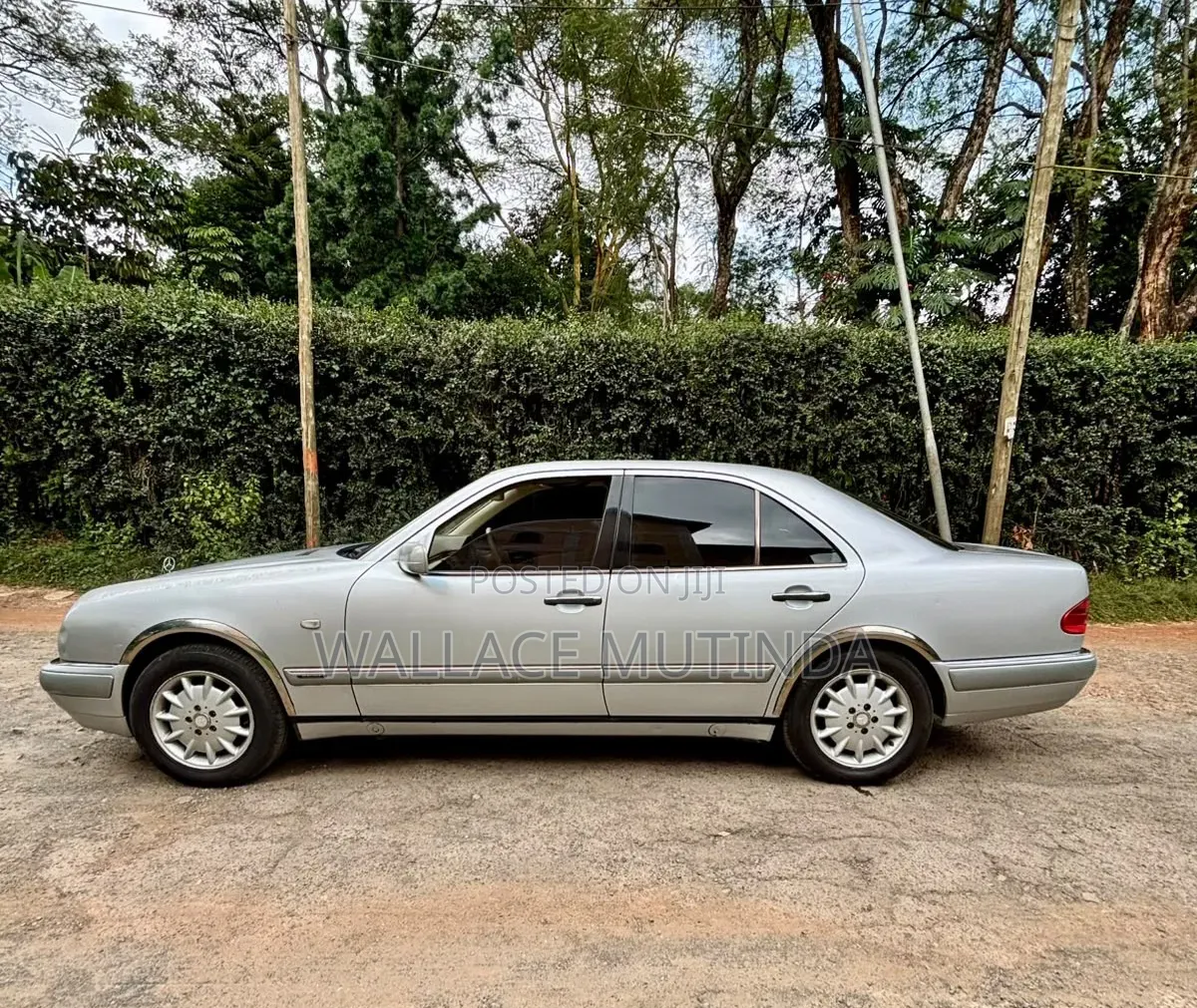 Mercedes-Benz E230 1999 Silver