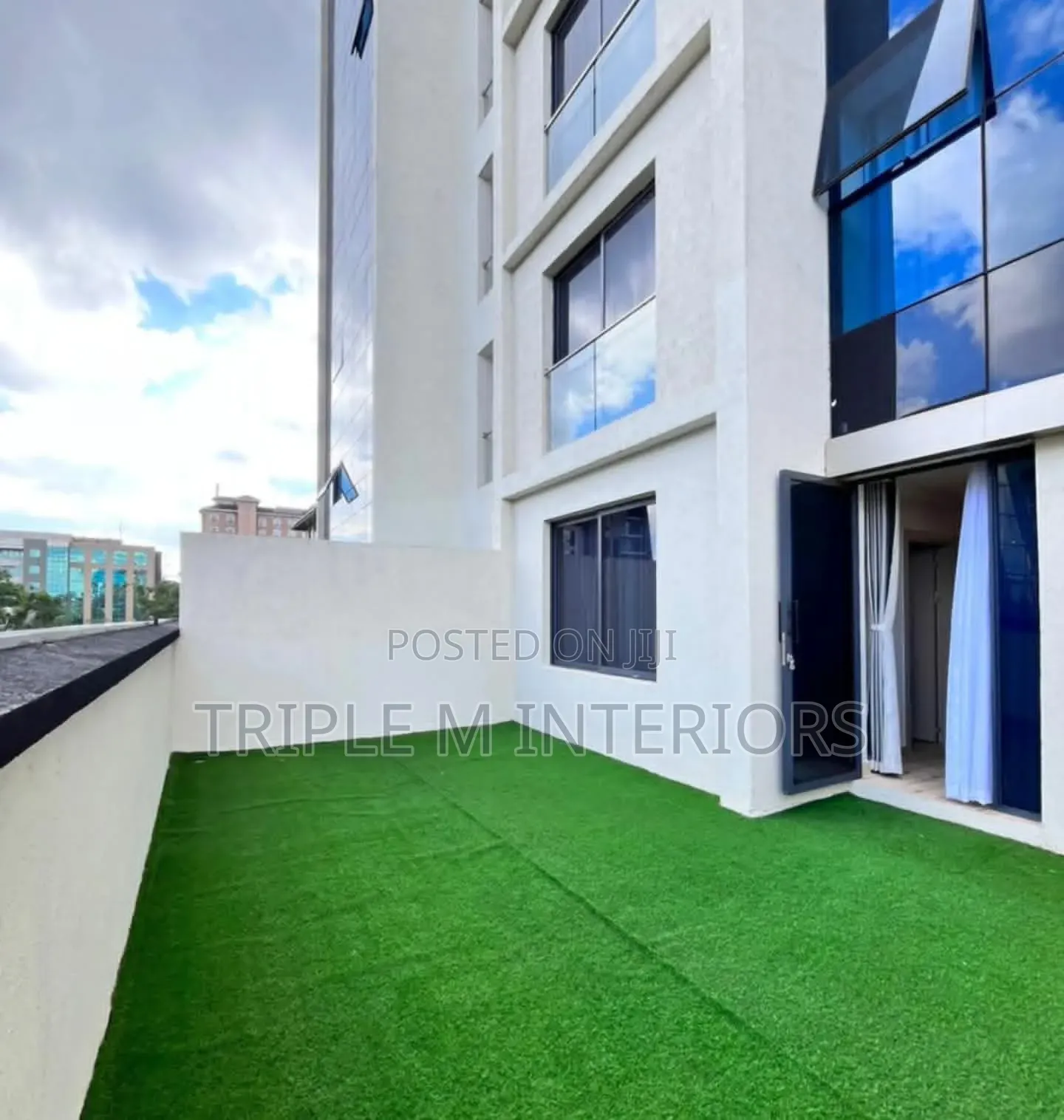 Bring Nature to Your Apartment: Easy Balcony Grass
