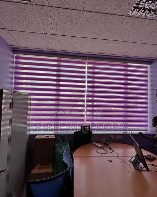 Horizontal Blinds for Modern Homes and Offices