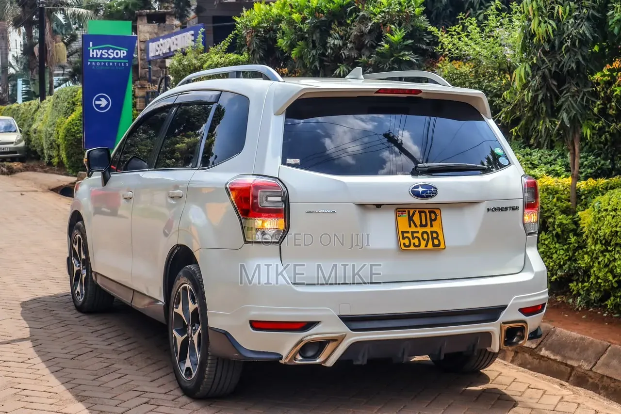 Subaru Forester 2016 White