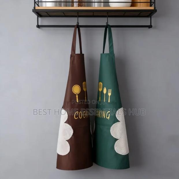 Kitchen Apron With Hand Wipe Pockets - thumbnail 2