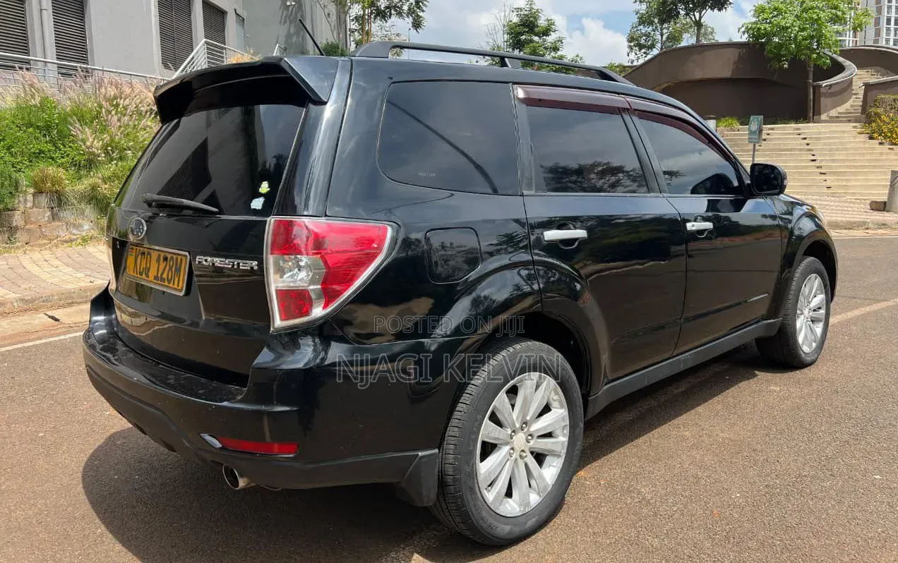 Subaru Forester 2011 Black