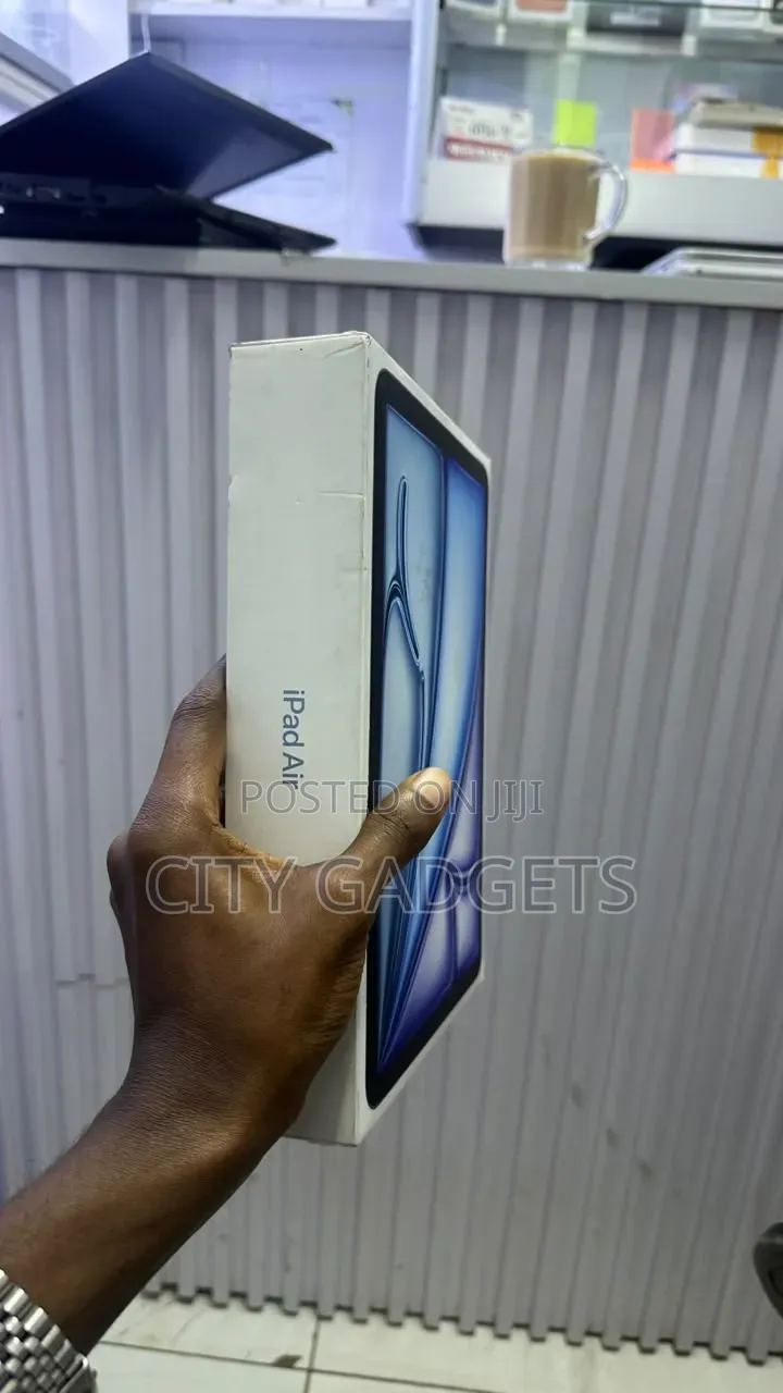 New Apple iPad mini Wi-Fi + Cellular 128 GB