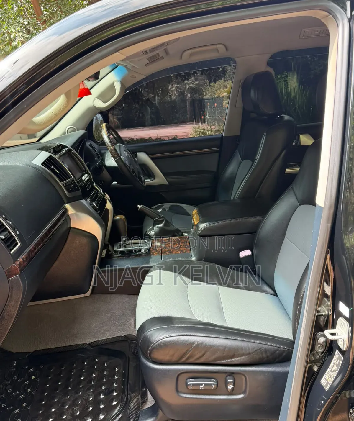 Toyota Land Cruiser 2012 Black