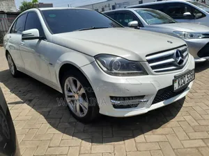 Mercedes-Benz C200 2012 White