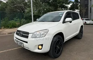 Toyota RAV4 2012 White