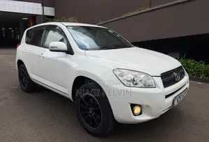 Toyota RAV4 2012 White