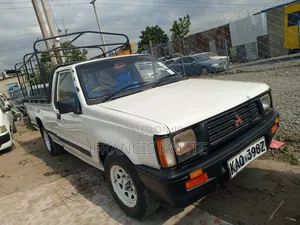 Mitsubishi L200 2008