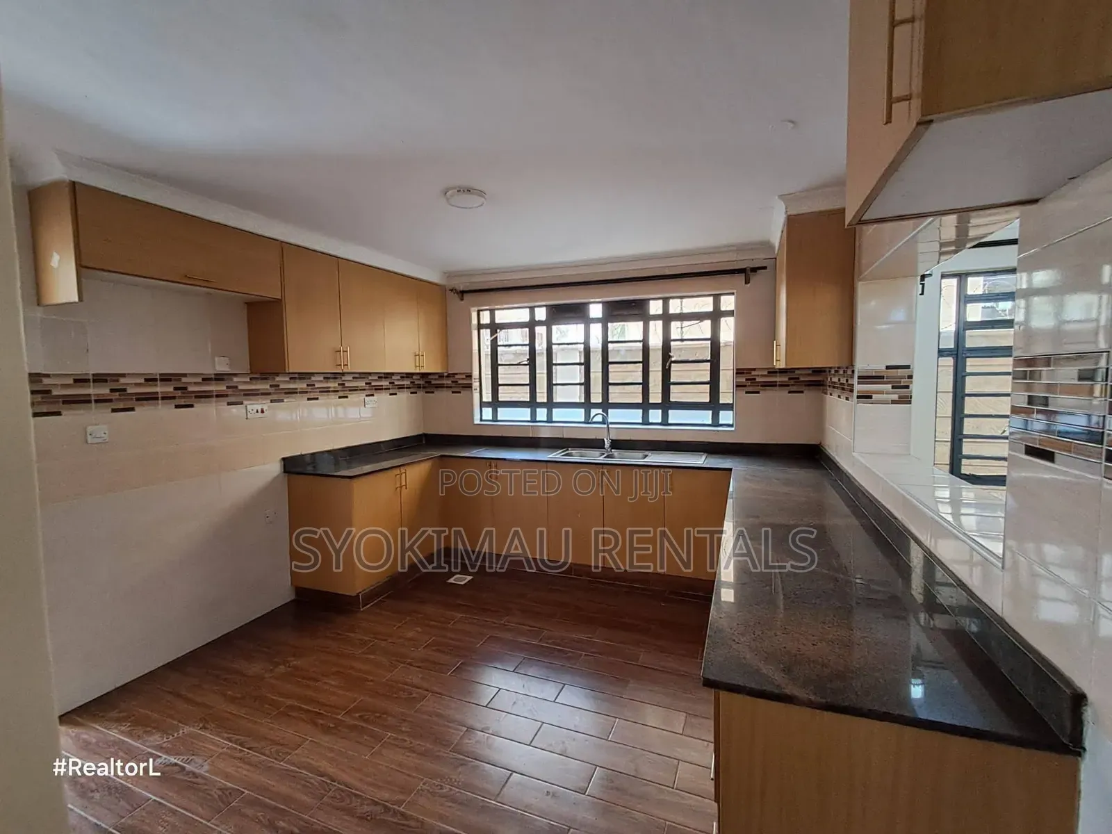 5bdrm Maisonette in Syokimau, Gateway Mall Area for rent