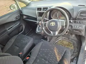 Toyota Ractis 2012 Pearl