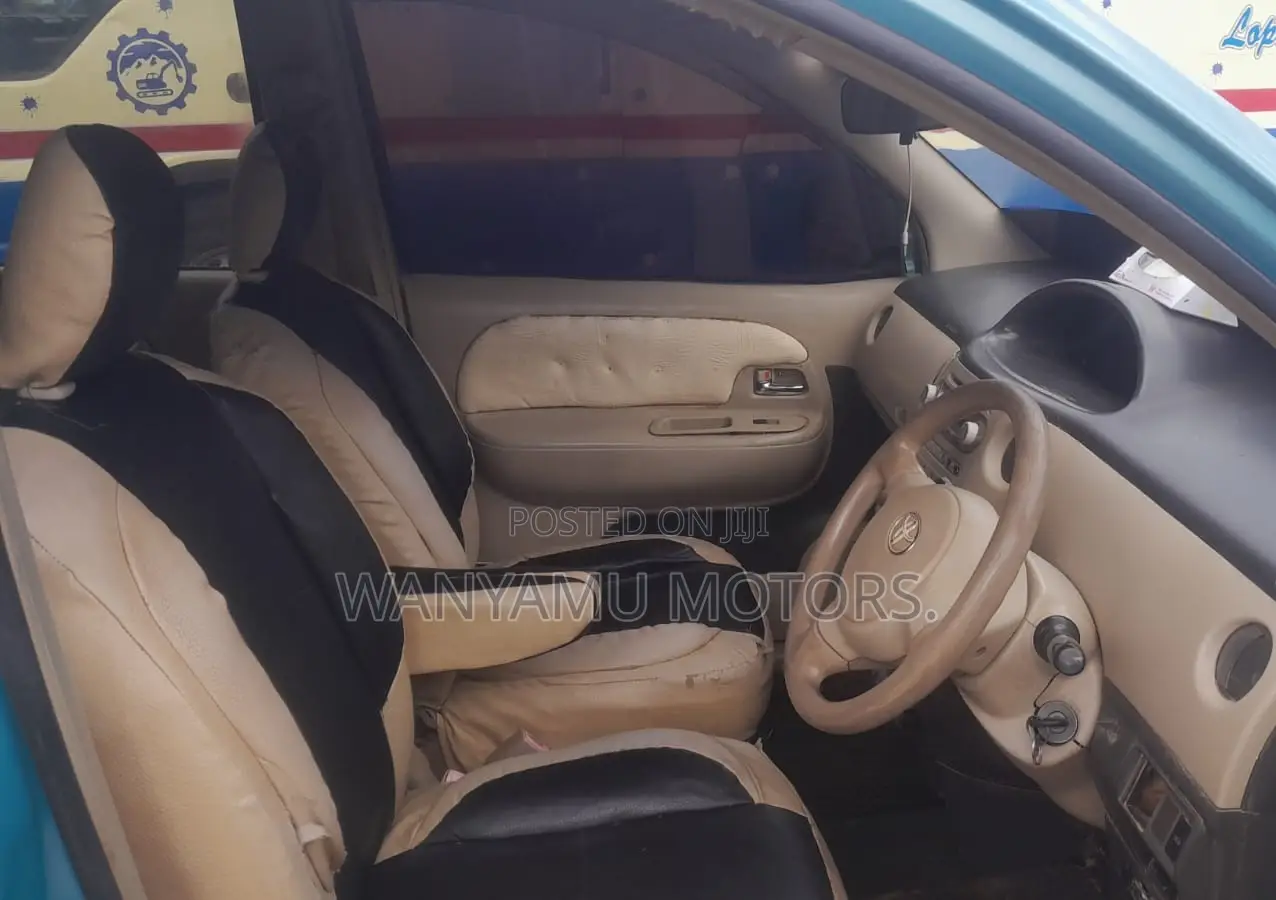Toyota Sienta 2003 Blue