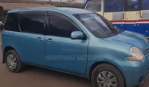 Toyota Sienta 2003 Blue
