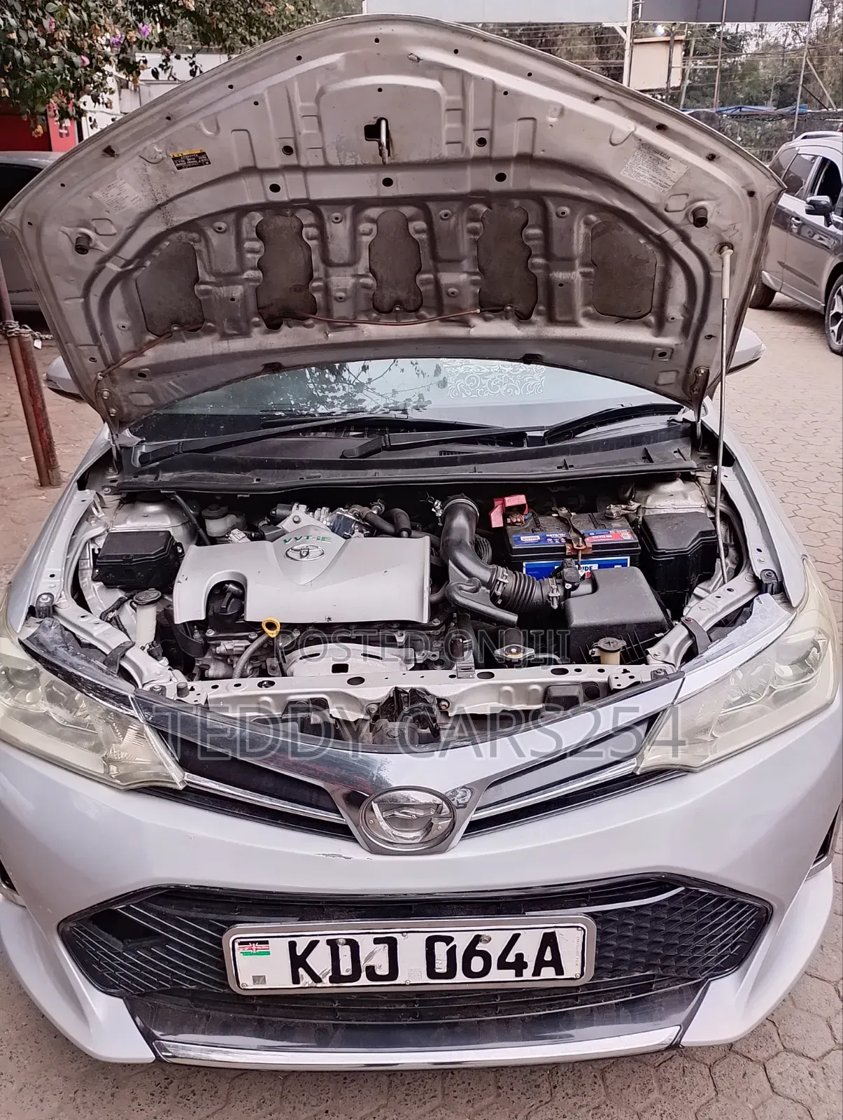 Toyota Corolla Fielder 2016 Silver