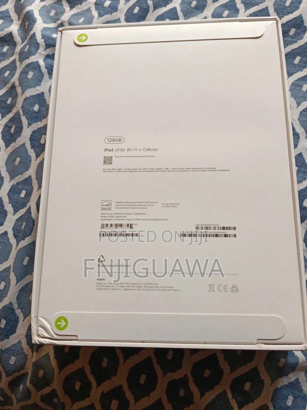 New Apple iPad (2025) 128 GB Silver - thumbnail 2