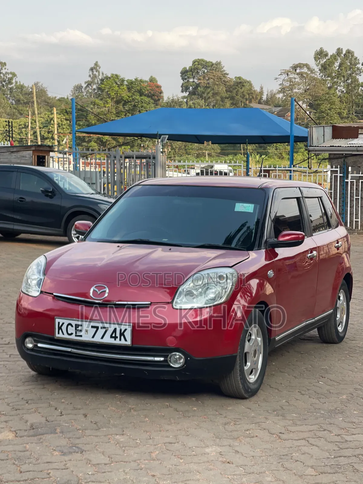 Mazda Verisa 2008 Red