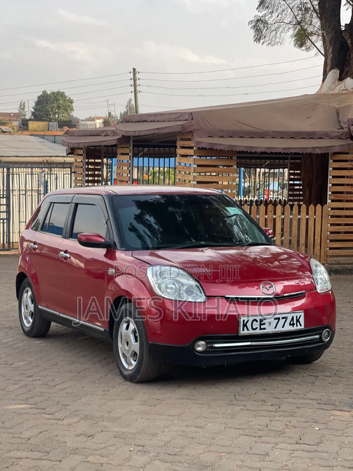 Mazda Verisa 2008 Red