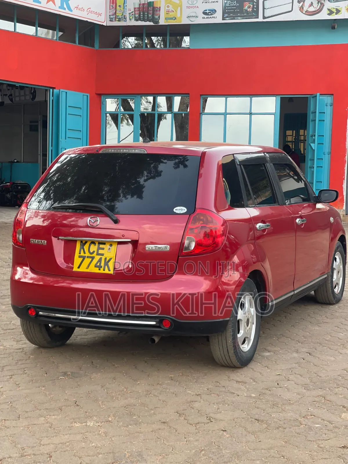 Mazda Verisa 2008 Red