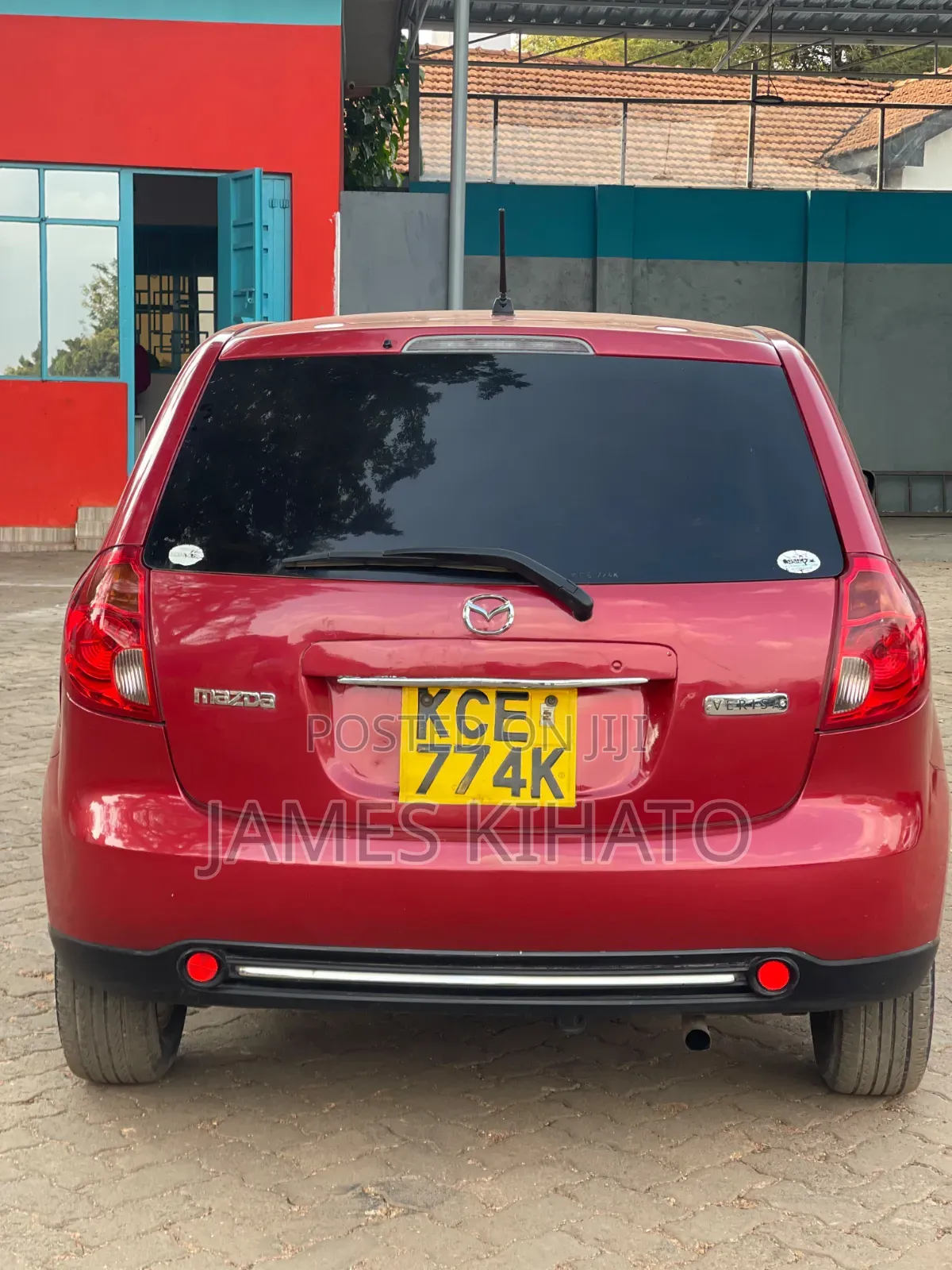 Mazda Verisa 2008 Red