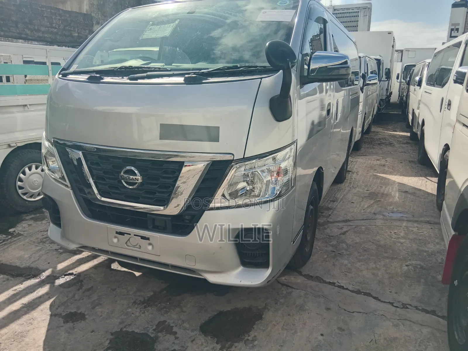 Nissan Caravan (Urvan) 2019 Silver