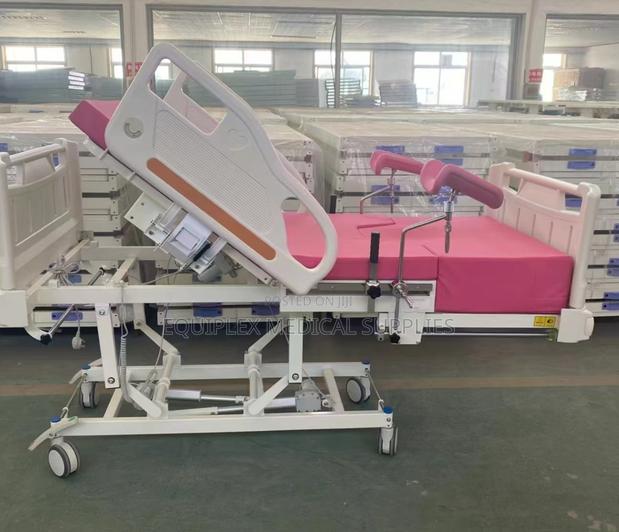 High Quality Hydraulic Delivery Bed for Labor Ward (Imported)