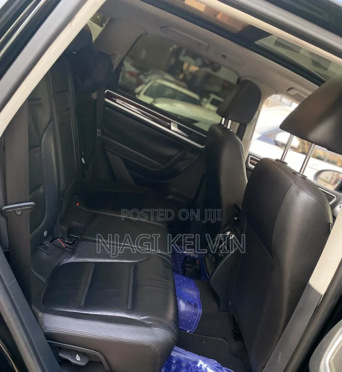 Volkswagen Touareg 2013 Black