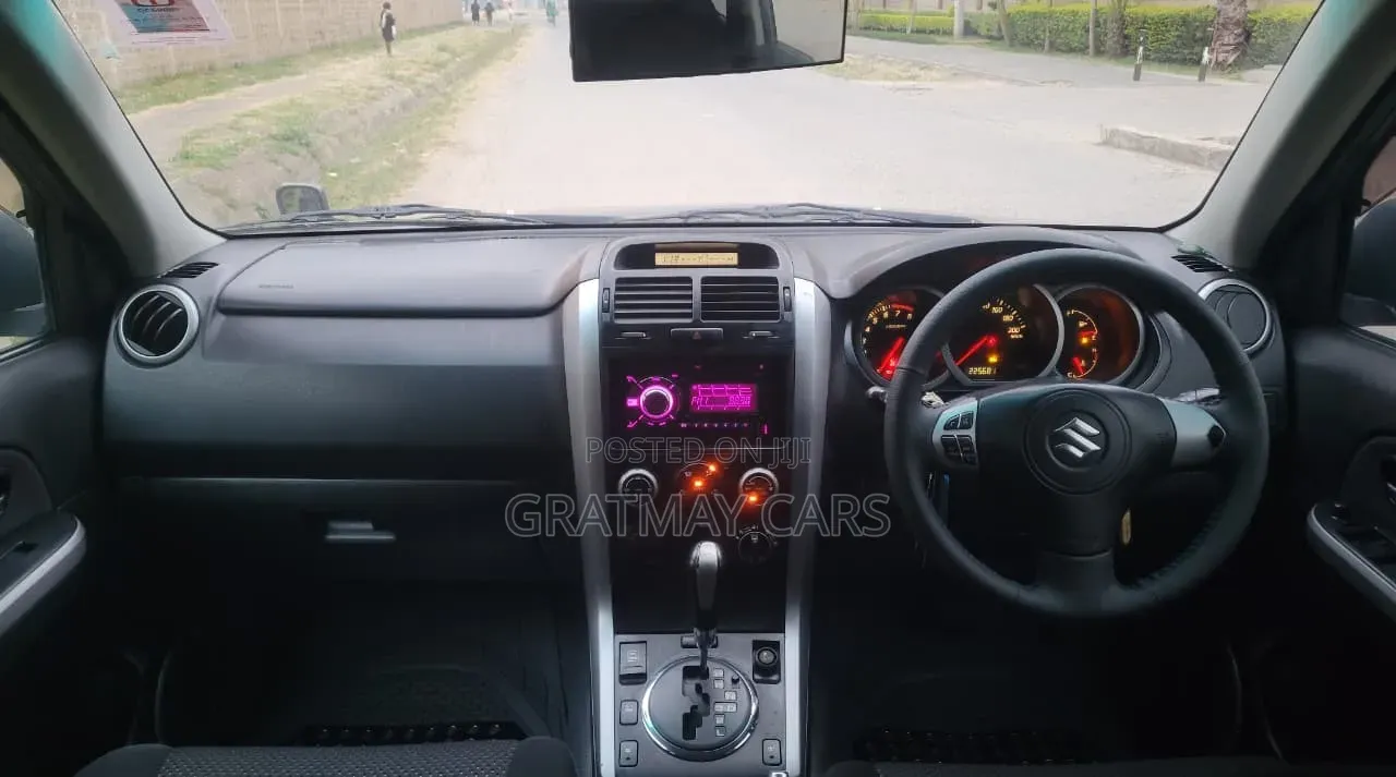 Suzuki Escudo 2006 Gray