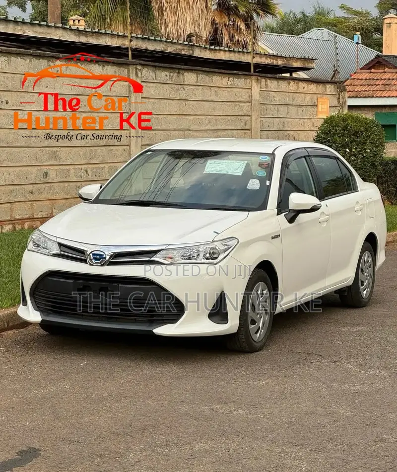 Toyota Axio 1.5 Hybrid 2WD 2019 White